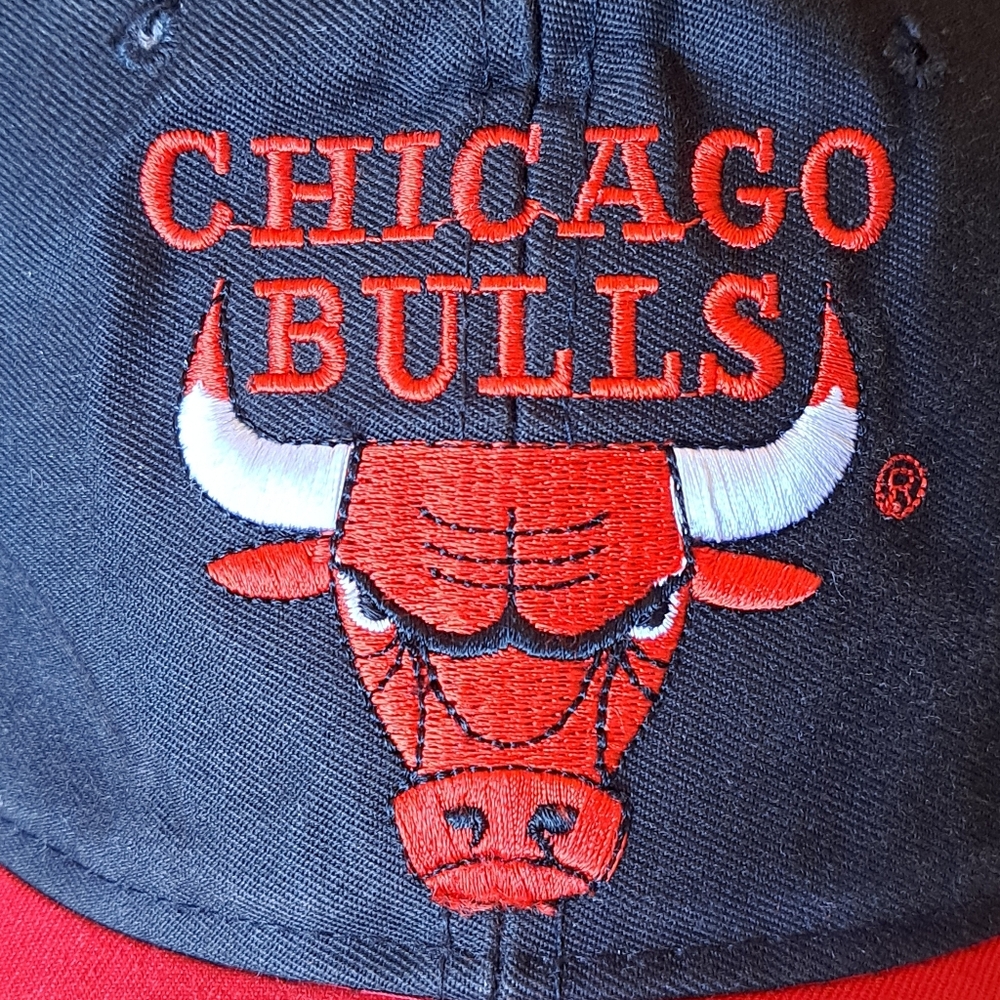 Vintage 1993 Chicago Bulls Snapback Hat Cap Black Red NBA Product - Picture 2 of 7
